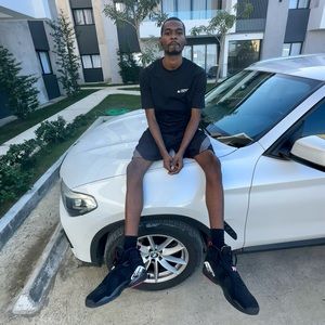 Meet your Posher, Marquise